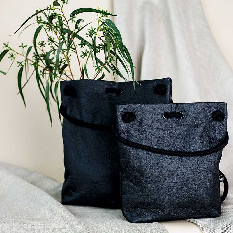 Designový batoh Indigo Ananas, černý